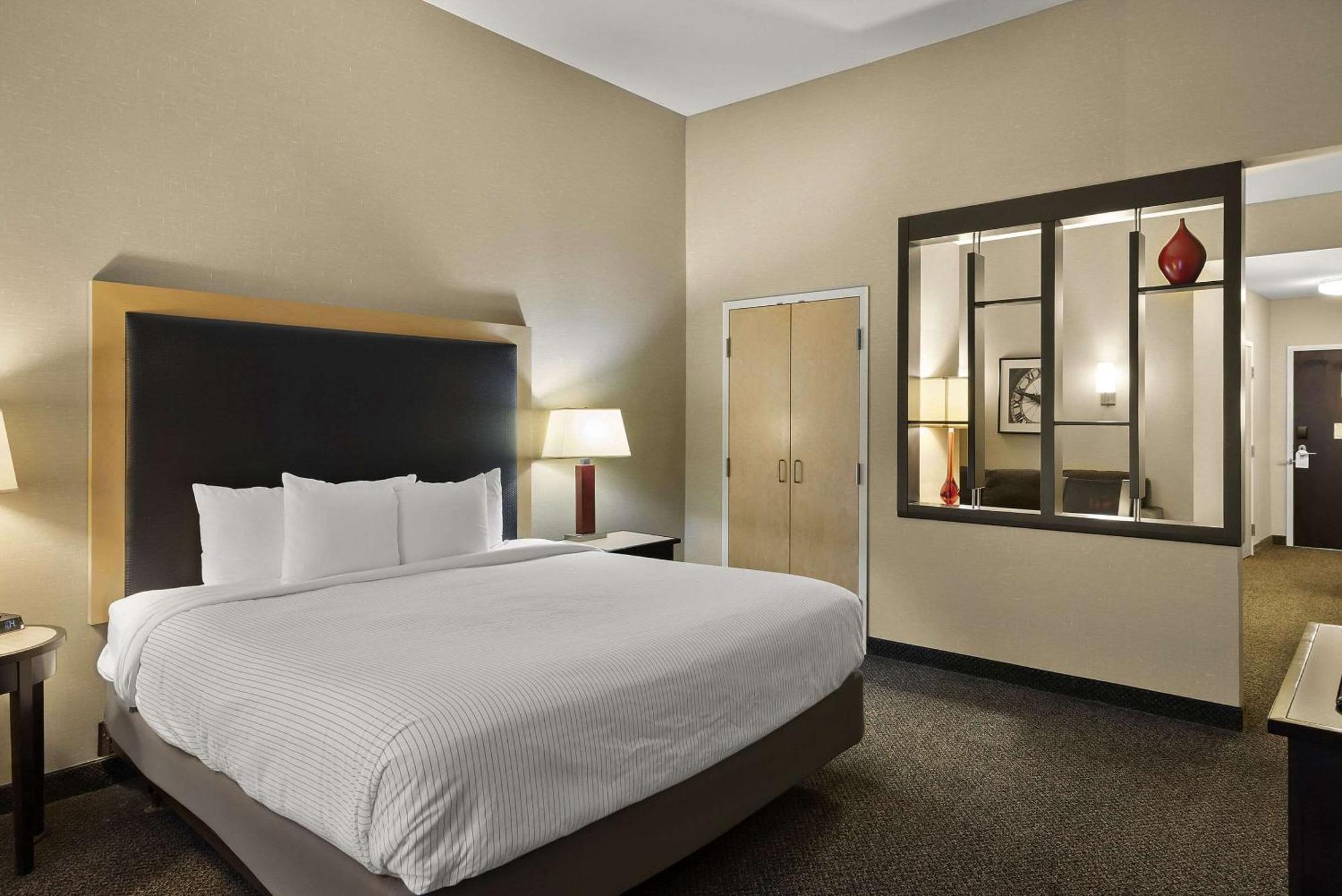 แคมเบรีย โฮเต็ล โคลัมบัส - โพลาริส Hotel ภายนอก รูปภาพ