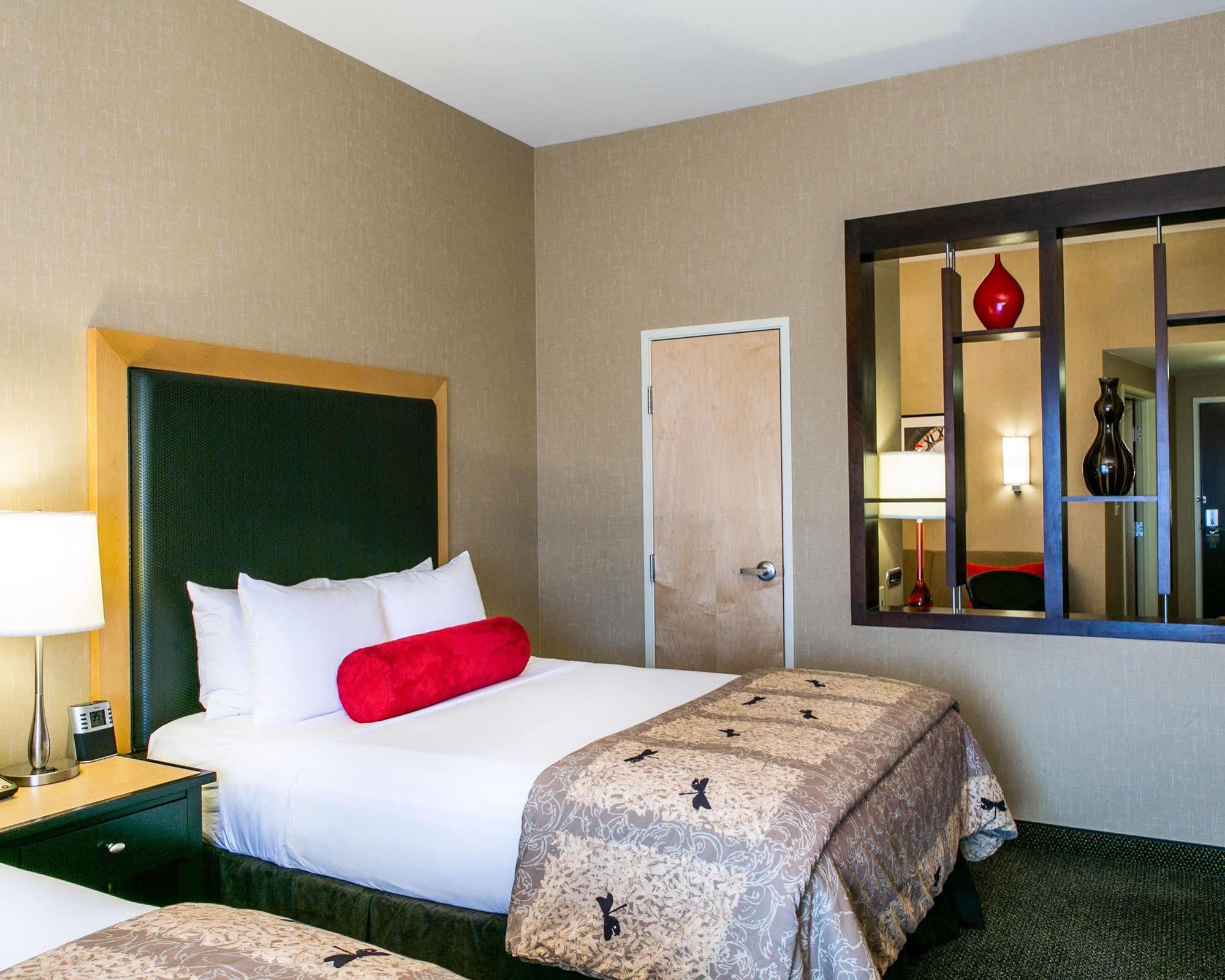 แคมเบรีย โฮเต็ล โคลัมบัส - โพลาริส Hotel ภายนอก รูปภาพ