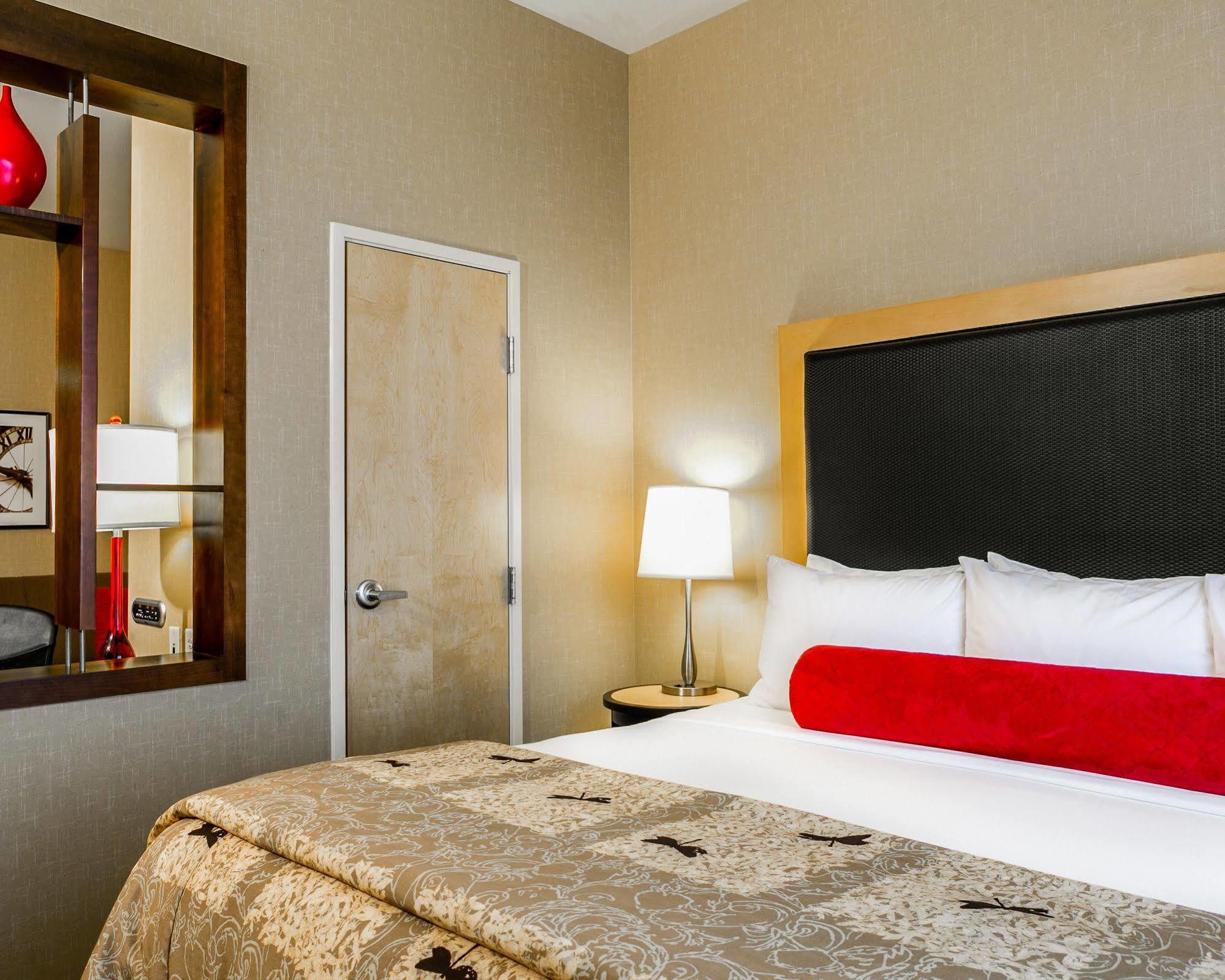 แคมเบรีย โฮเต็ล โคลัมบัส - โพลาริส Hotel ภายนอก รูปภาพ