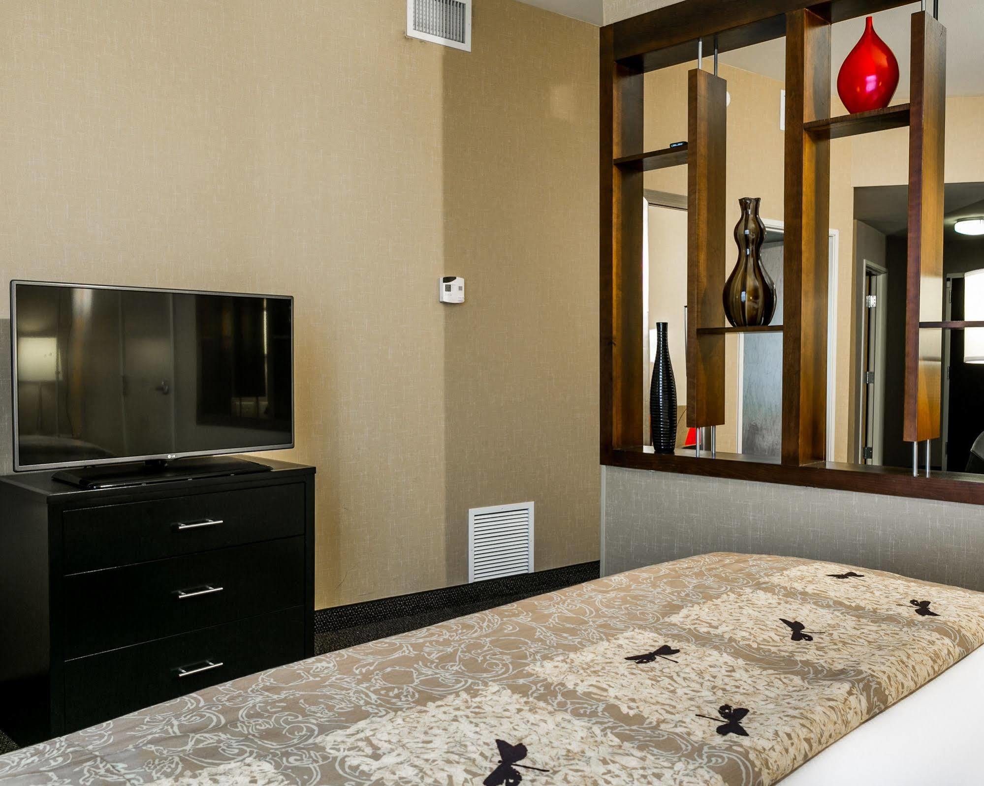 แคมเบรีย โฮเต็ล โคลัมบัส - โพลาริส Hotel ภายนอก รูปภาพ